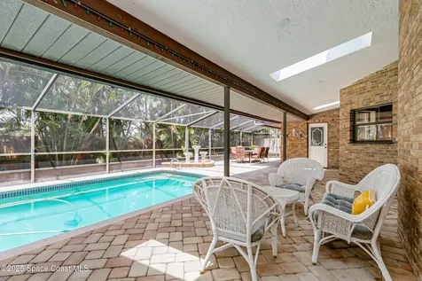 520 Bay Circle Indian Harbour Beach FL 32937
