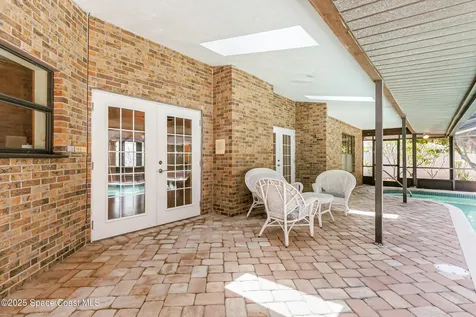 520 Bay Circle Indian Harbour Beach FL 32937