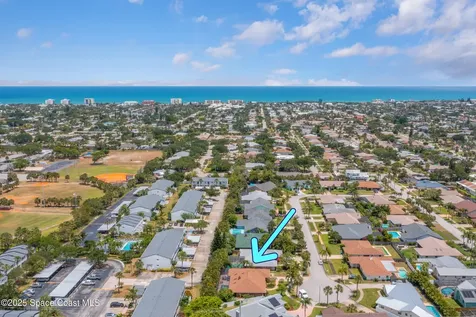 520 Bay Circle Indian Harbour Beach FL 32937