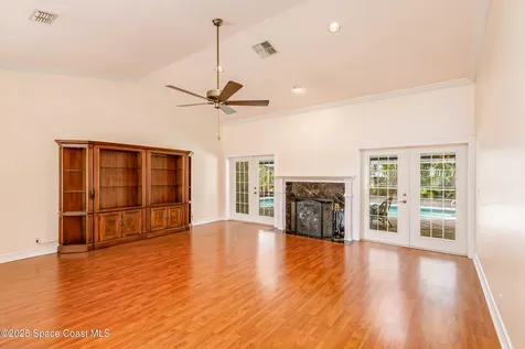 520 Bay Circle Indian Harbour Beach FL 32937