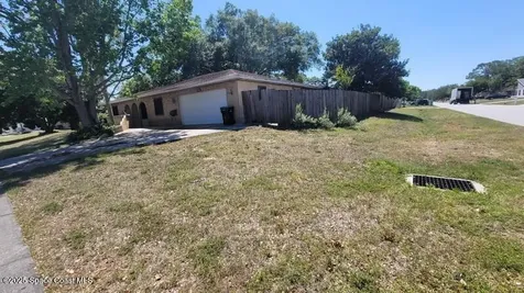 836 Glencove Avenue NW Palm Bay FL 32907