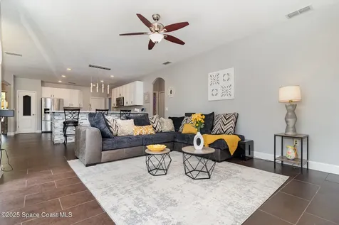 2739 Village Pine Terrace Orlando FL 32833