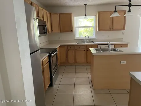 1666 Sawgrass Drive SW Palm Bay FL 32908
