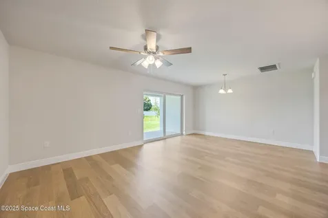 207-237 Hidden Woods Place Melbourne FL 32901