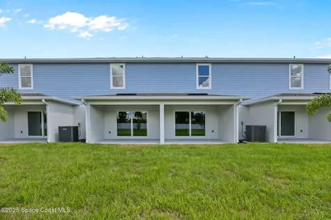 207-237 Hidden Woods Place Melbourne FL 32901