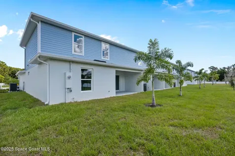 207-237 Hidden Woods Place Melbourne FL 32901