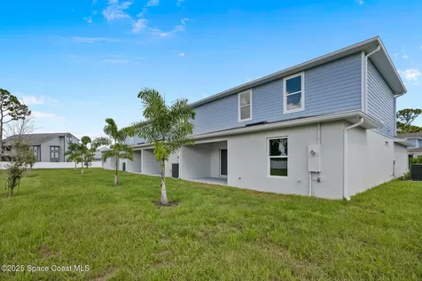 207-237 Hidden Woods Place Melbourne FL 32901