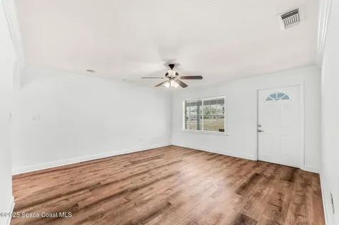 925 Bell Street Melbourne FL 32935