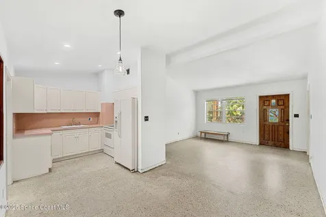 2035 N Shannon Avenue Indialantic FL 32903