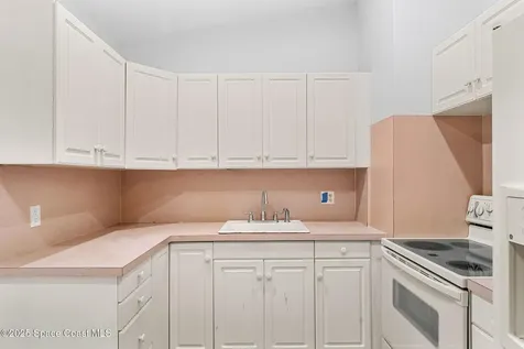 2035 N Shannon Avenue Indialantic FL 32903