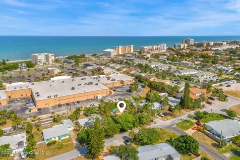 2035 N Shannon Avenue Indialantic FL 32903