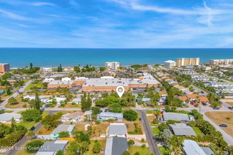 2035 N Shannon Avenue Indialantic FL 32903