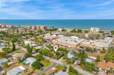 2035 N Shannon Avenue Indialantic FL 32903