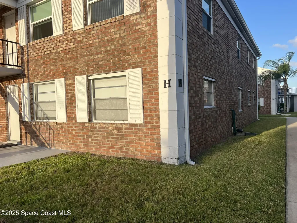 190 E Olmstead Drive Titusville FL 32780