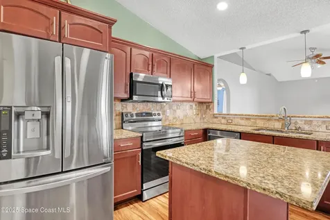 834 Boeing Street NE Palm Bay FL 32907
