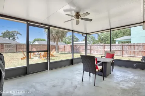 834 Boeing Street NE Palm Bay FL 32907
