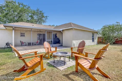 834 Boeing Street NE Palm Bay FL 32907