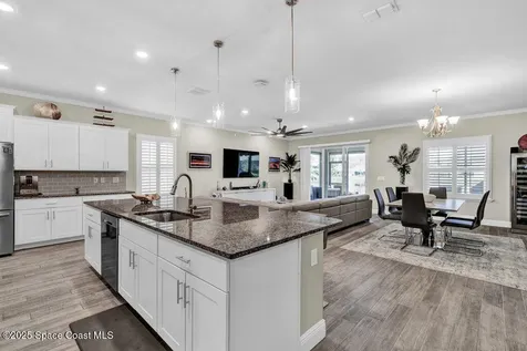 6020 Red Maple Manor Vero Beach FL 32966