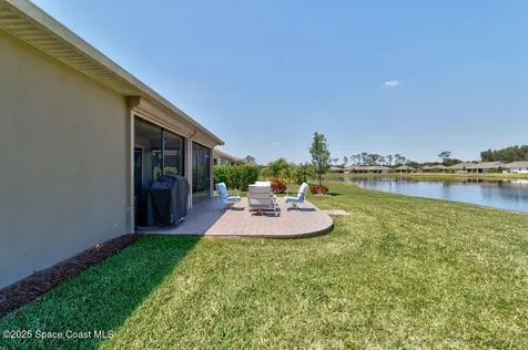 6020 Red Maple Manor Vero Beach FL 32966