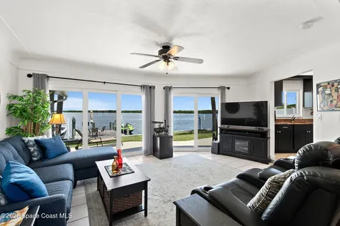 630 Paula Avenue Merritt Island FL 32953