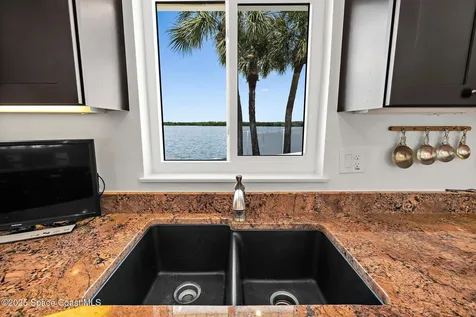 630 Paula Avenue Merritt Island FL 32953