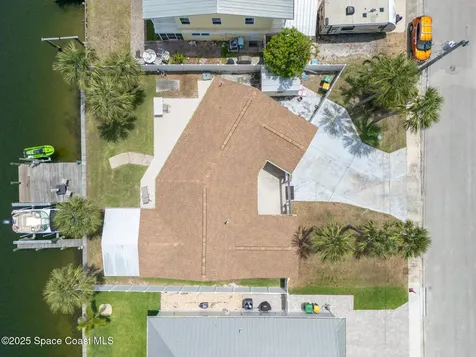 630 Paula Avenue Merritt Island FL 32953