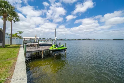 630 Paula Avenue Merritt Island FL 32953