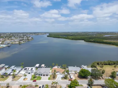 630 Paula Avenue Merritt Island FL 32953