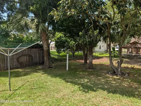 862 Aachen Avenue NW Palm Bay FL 32907