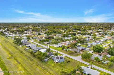 701 Agena Avenue NW Palm Bay FL 32907