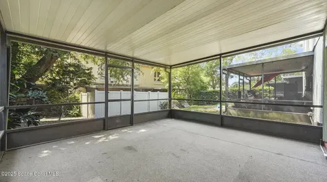 1993 Dipol Courtway Titusville FL 32780