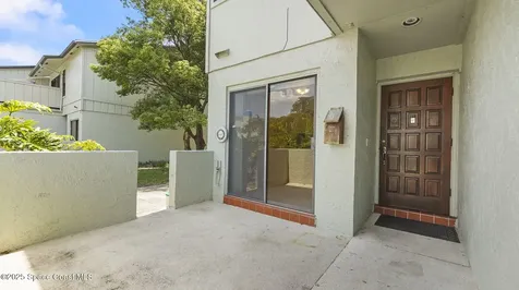 1993 Dipol Courtway Titusville FL 32780