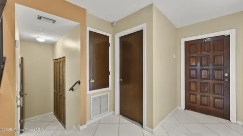 1993 Dipol Courtway Titusville FL 32780