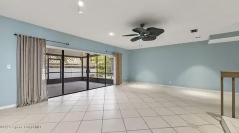 1993 Dipol Courtway Titusville FL 32780
