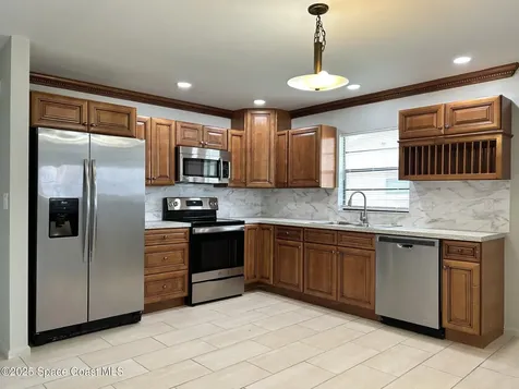22 E Towne Place Titusville FL 32796