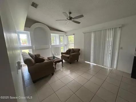 1242 Auburn Avenue NW Palm Bay FL 32907
