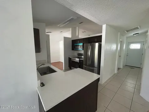 1242 Auburn Avenue NW Palm Bay FL 32907