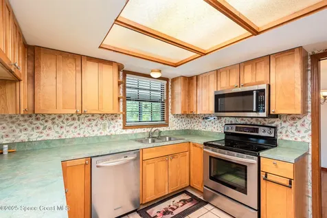 174 Peckham Street NE Palm Bay FL 32907