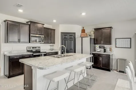 1460 Glendale Avenue NW Palm Bay FL 32907