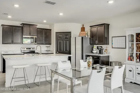 1460 Glendale Avenue NW Palm Bay FL 32907