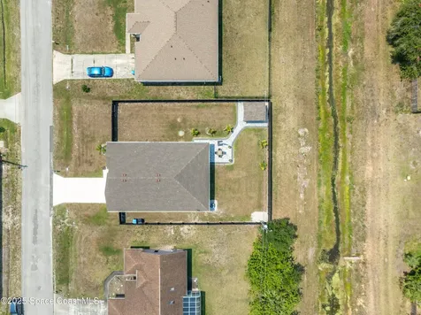 1460 Glendale Avenue NW Palm Bay FL 32907