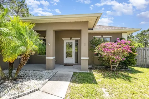 2871 Fontainebleau Avenue SE Palm Bay FL 32909