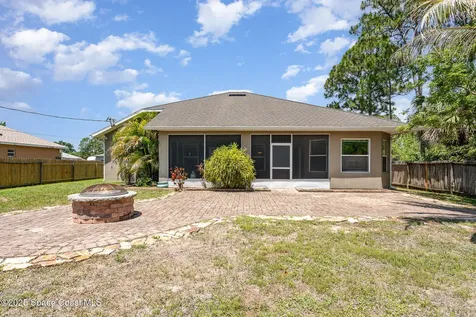 2871 Fontainebleau Avenue SE Palm Bay FL 32909