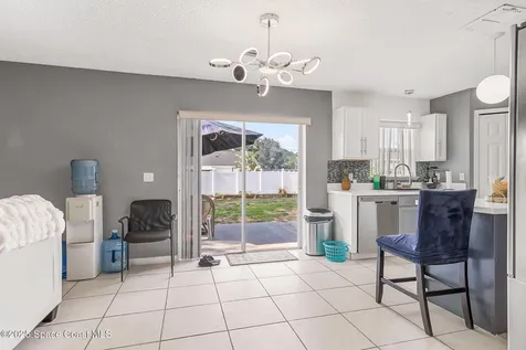 1889 Nanton Street NW Palm Bay FL 32907