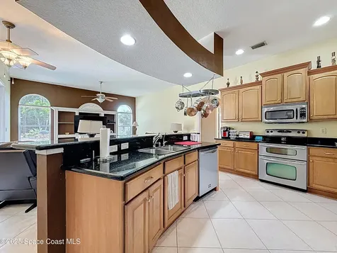 2050 SE Ellington Terrace Port St. Lucie FL 34952