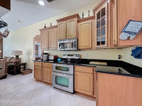 2050 SE Ellington Terrace Port St. Lucie FL 34952
