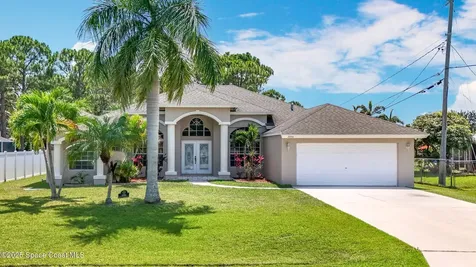 2050 SE Ellington Terrace Port St. Lucie FL 34952