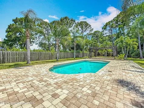 2050 SE Ellington Terrace Port St. Lucie FL 34952