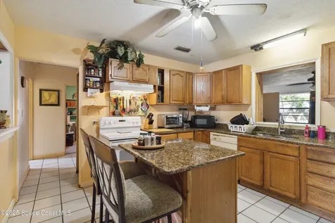 424 Lenore Avenue Titusville FL 32796