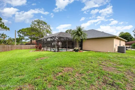 1263 Thallar Lane NW Palm Bay FL 32907